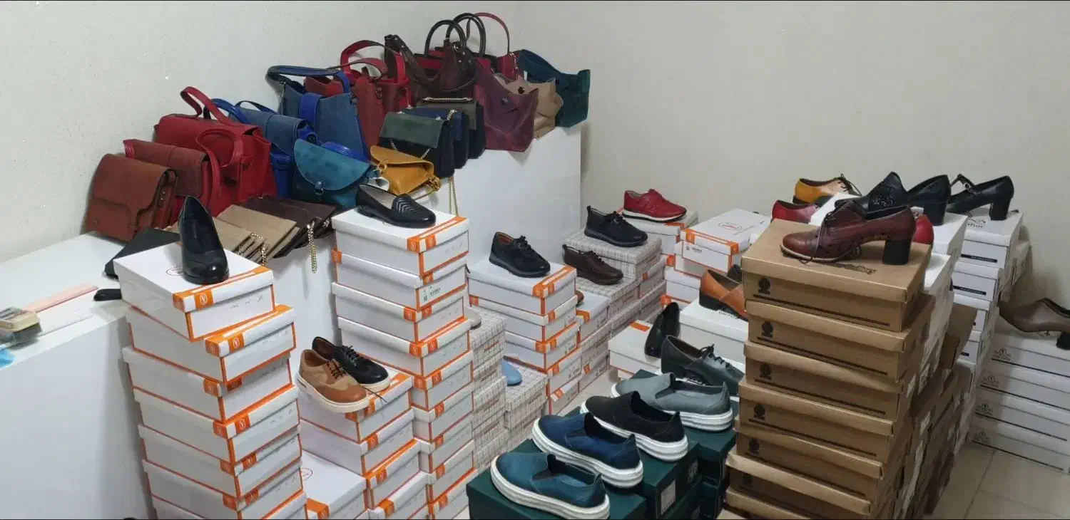 فروش یکجای کیف و کفش چرم طبیعی بدلیل تغییر شغل|کیف، کفش، کمربند|ارومیه, |دیوار