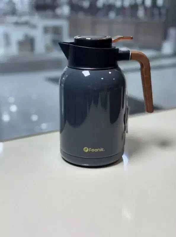 فلاسک 2 لیتر دسته چوبی شاسی دار برند فینیک|کوهنوردی و کمپینگ|بانه, |دیوار