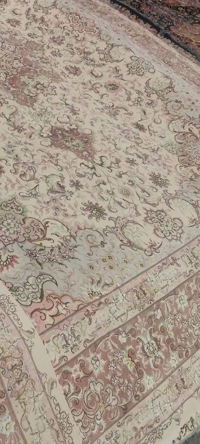 فرش جفت ۱۲ متری نقشه شیر فر در حد نو|فرش|تبریز, |دیوار