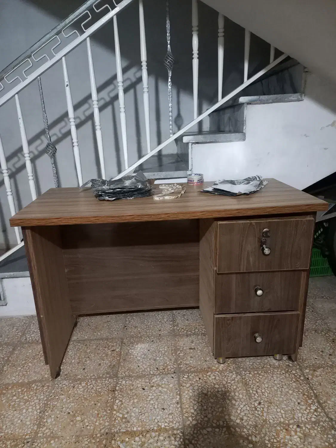 میز کار ام دی اف سه کشو|میز تحریر و کامپیوتر|آستارا, |دیوار