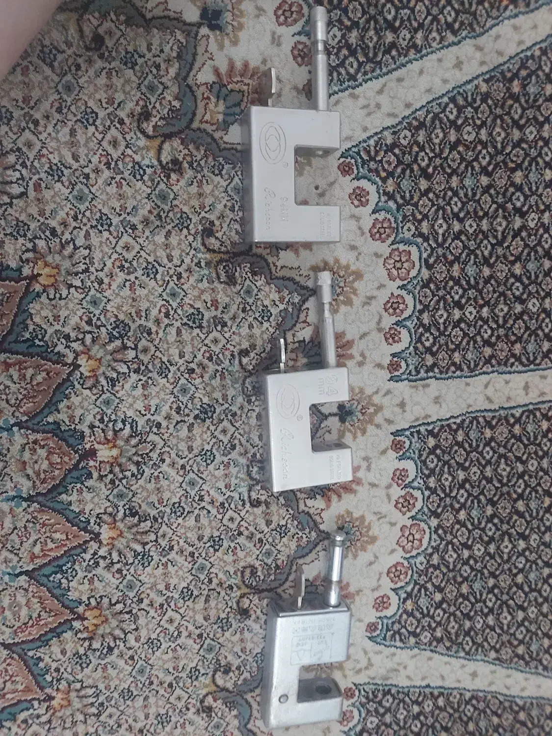 قفل کتابی|ابزارآلات|بروجرد, |دیوار