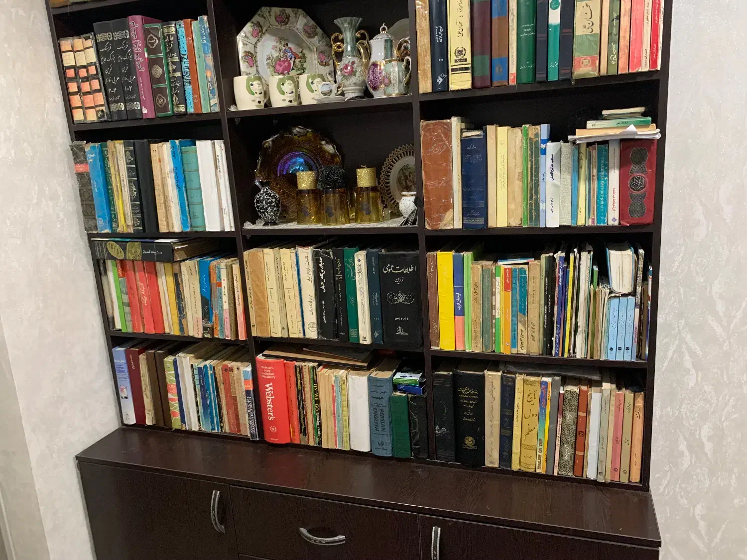 کتابخانه در حد نو کاملا سالم|کتابخانه، شلف، قفسه‌های دیواری|تهران, تهرانپارس غربی|دیوار