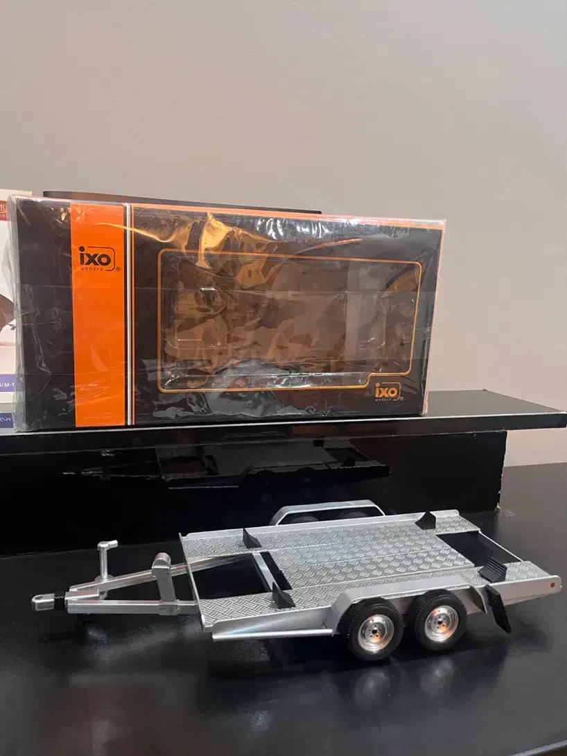 ماکت ۱/۱۸ فلزی تریلر خودرو Autotrailer IXO|کلکسیون و سرگرمی|تهران, سازمان برنامه جنوبی|دیوار