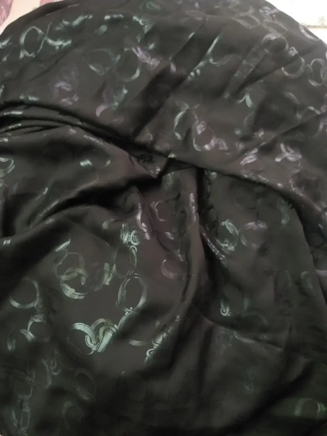 ۱قواره چادرمشکی|لباس|دامغان, |دیوار