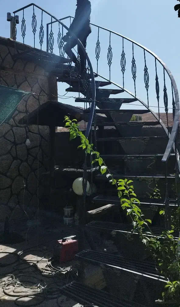 جوشکاری ، درب و پنجره سازی|خدمات پیشه و مهارت|یزد, |دیوار