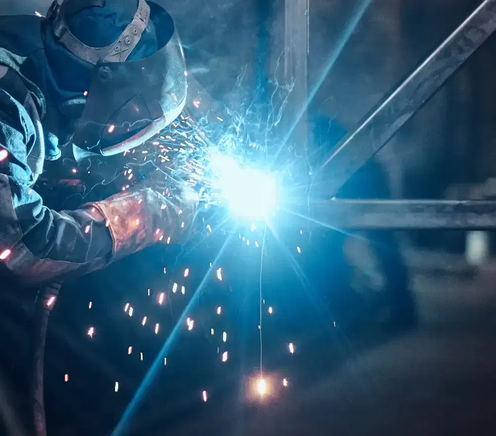 حسابدار /نیروی فنی /برق صنعتی/ وجوشکار حرفه ای|استخدام صنعتی، فنی، مهندسی|چناران, |دیوار