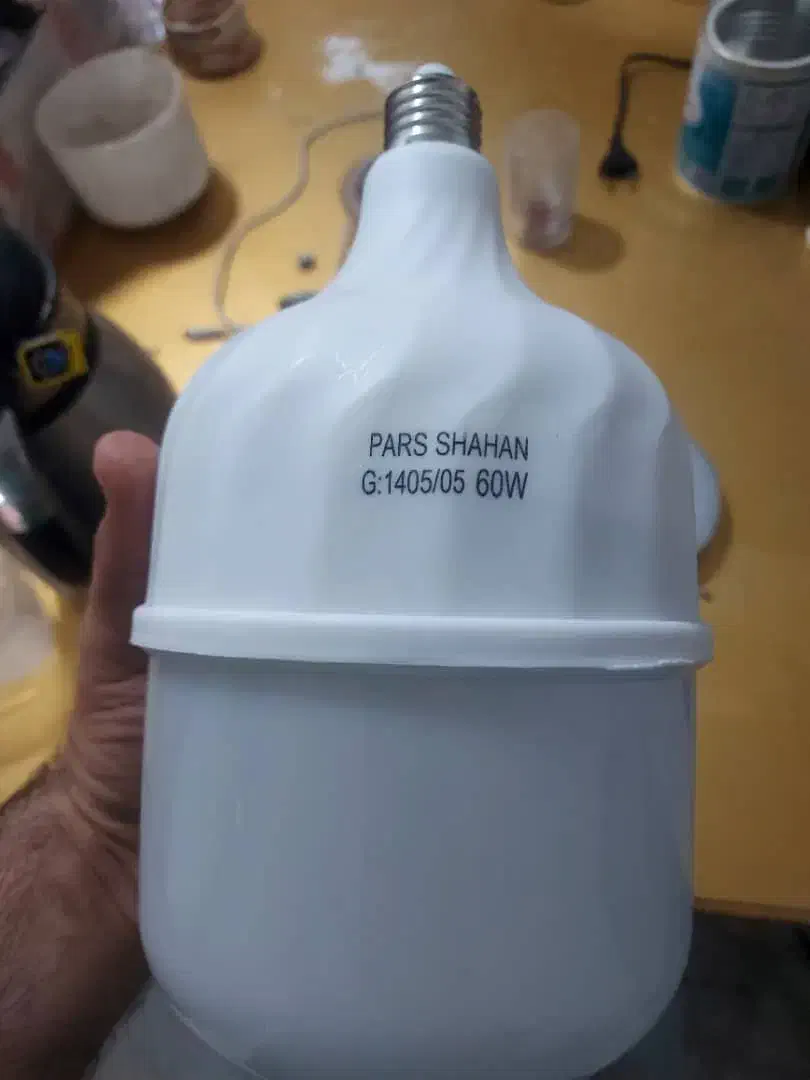 لامپ ۶۰وات فقط ۱۸۰|لامپ و چراغ|مریوان, |دیوار