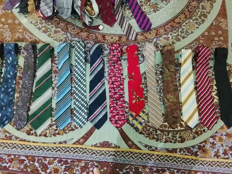 کروات|لباس|زاهدان, |دیوار