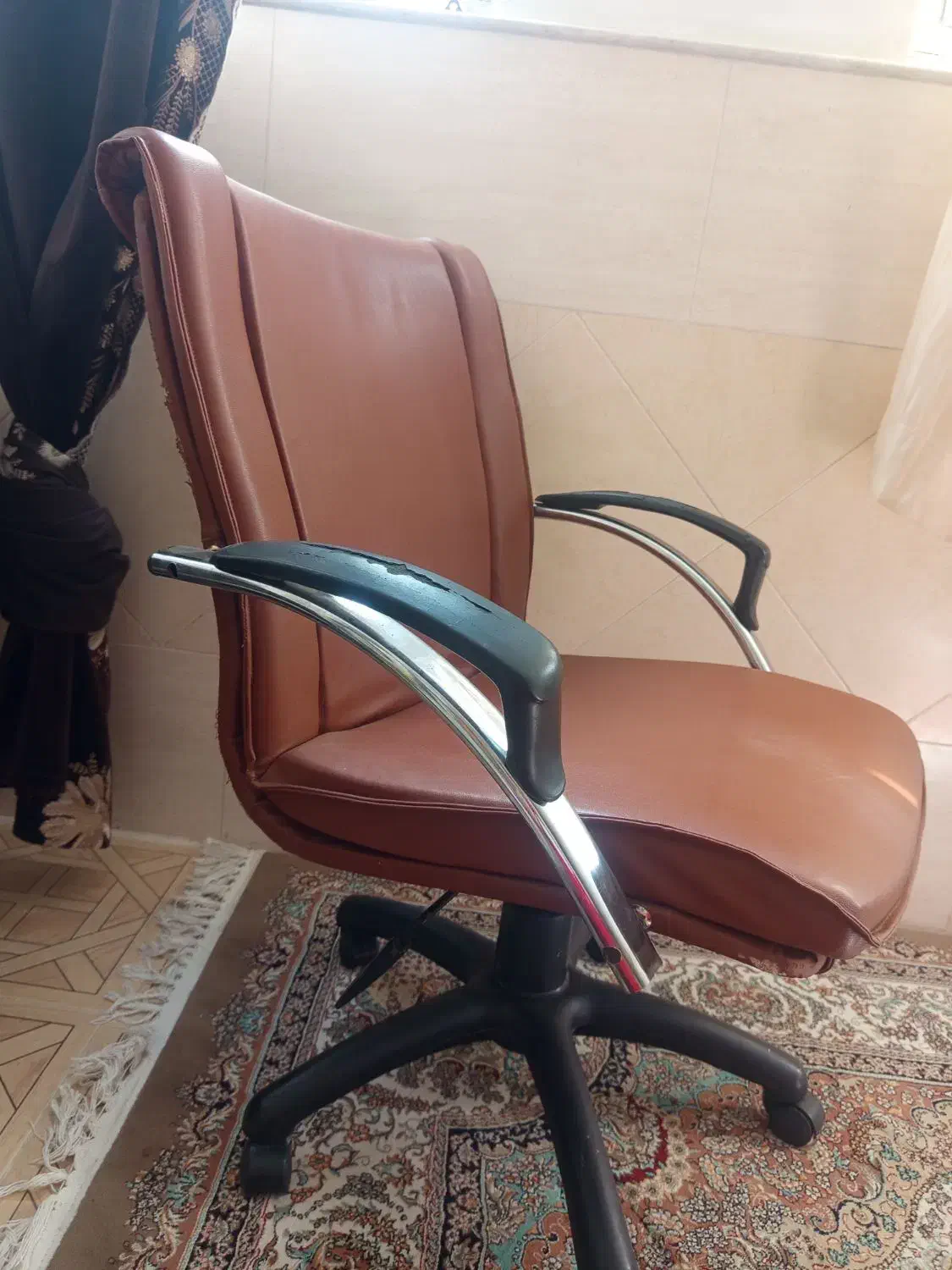 صندلی گردون|مبلمان اداری|قم, بنیاد|دیوار