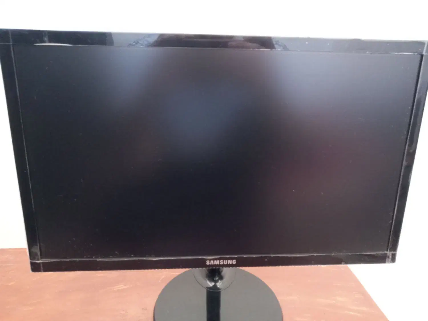 مانیتور 19 اینچی سامسونگ|قطعات و لوازم جانبی رایانه|تفت, |دیوار