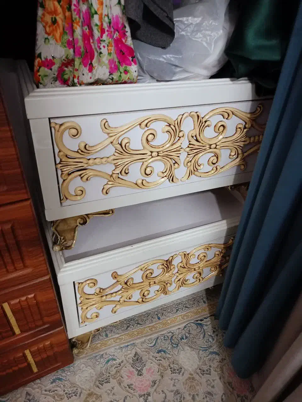 فروش تمامی وسایل تاج تخت یک جا هشت تومن|حراج|قم, امامزاده ابراهیم|دیوار