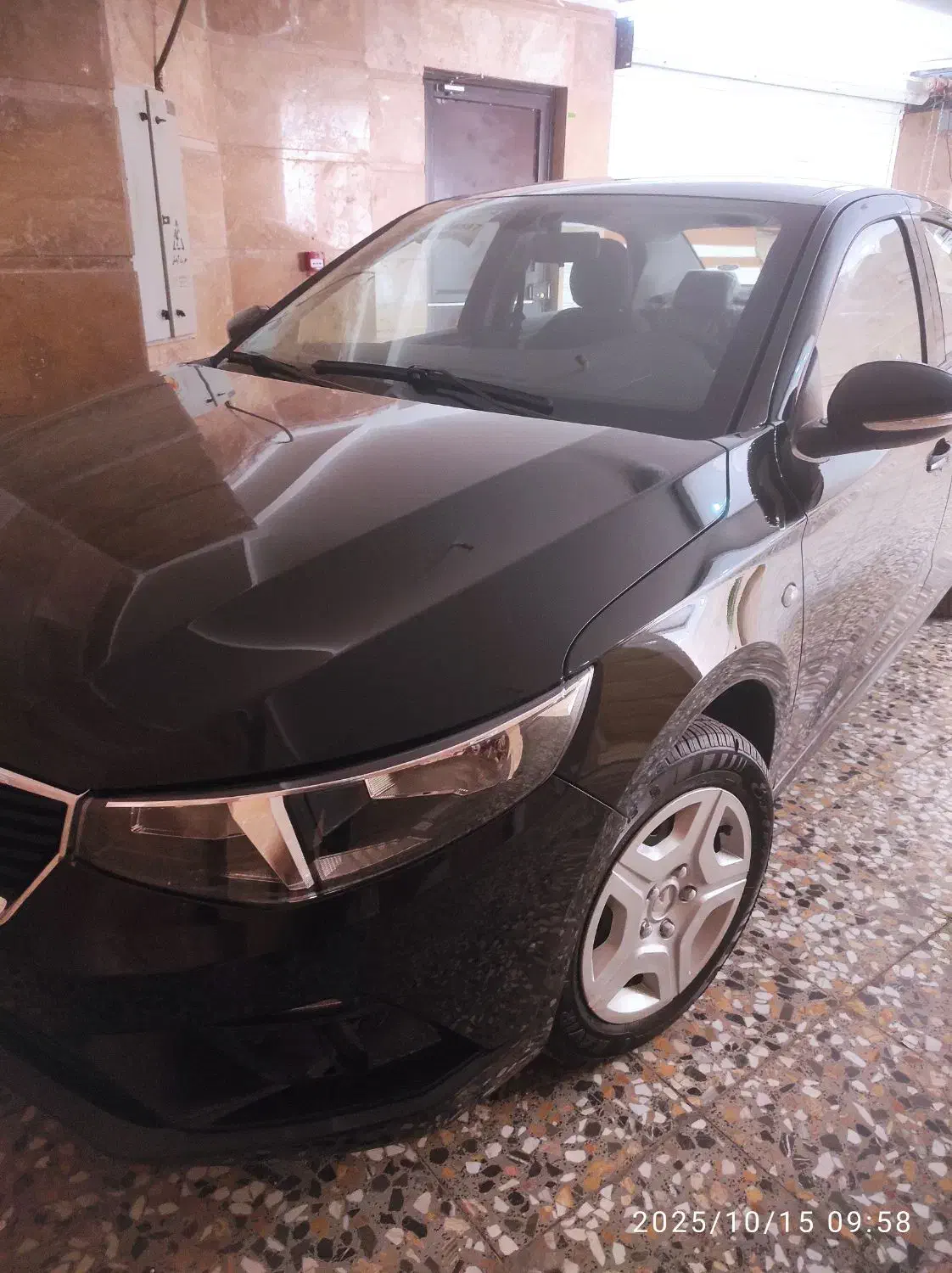 تارا شش دنده مشکی آبنوس ۱۴۰۴|خودرو سواری و وانت|اصفهان, خانه اصفهان|دیوار