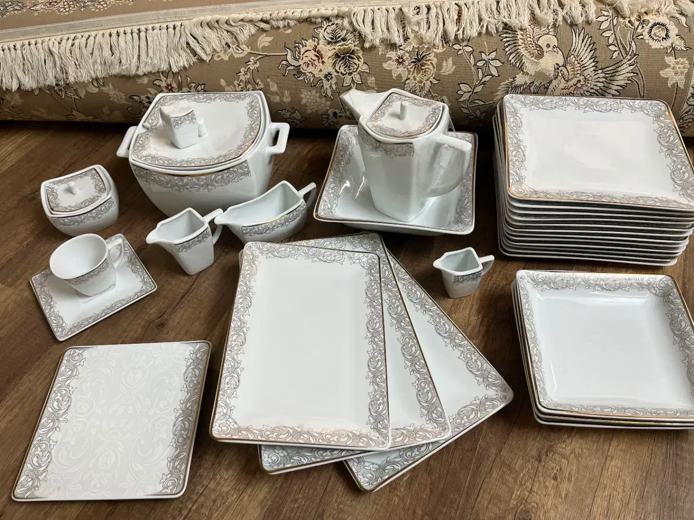 سرویس چینی|ظروف سرو و پذیرایی|مشهد, کوشش|دیوار