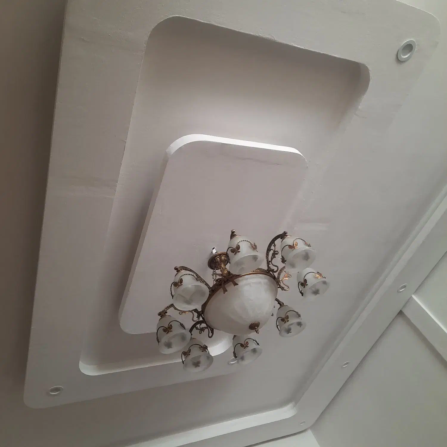 لوستر پر نور و جذاب|لوستر و چراغ آویز|مشهد, کوی سیدی|دیوار