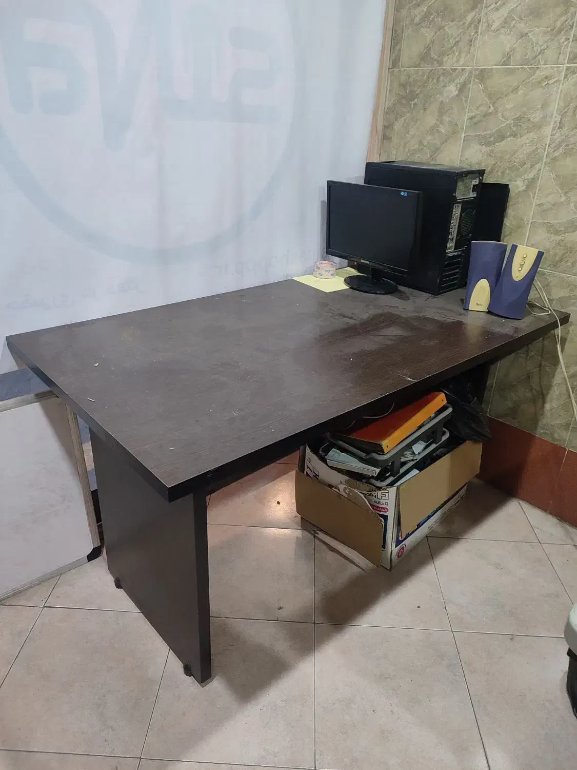 میز کار|میز تحریر و کامپیوتر|شهریار, شهریار|دیوار
