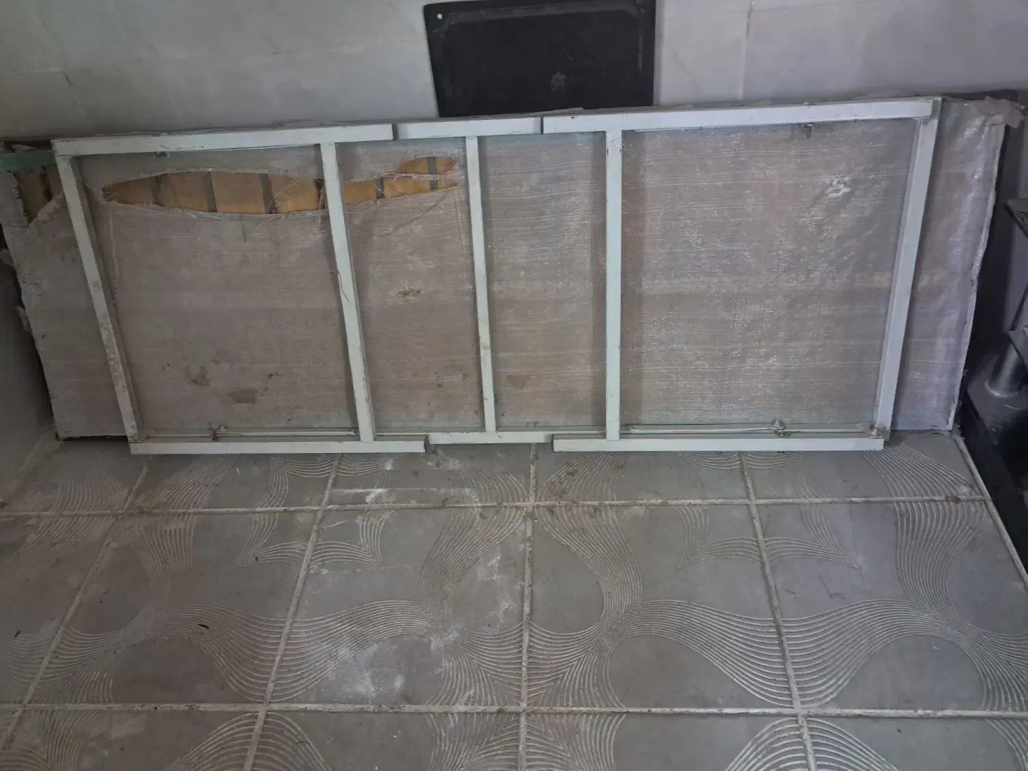 تخت آرایشگری|آرایشگاه و سالنهای زیبایی|سبزوار, فرهنگیان|دیوار