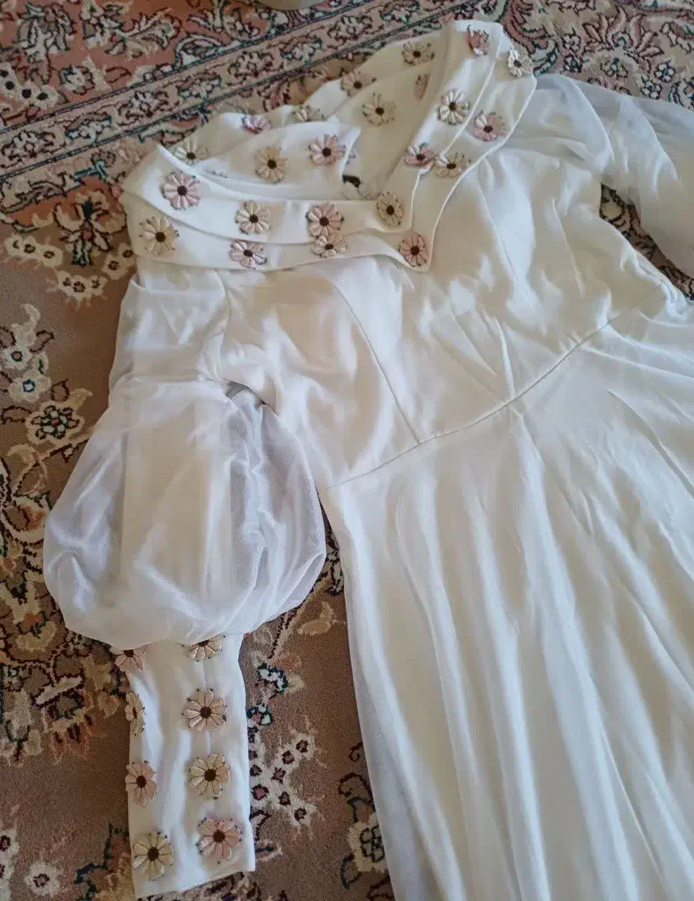 لباس مجلسی|لباس|درگزین, |دیوار