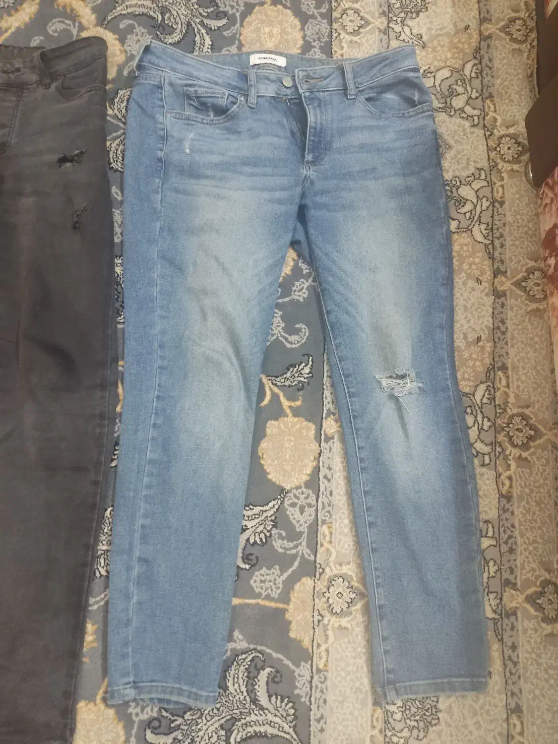 فروش پوشاک|لباس|شیراز, چوگیاه‎|دیوار