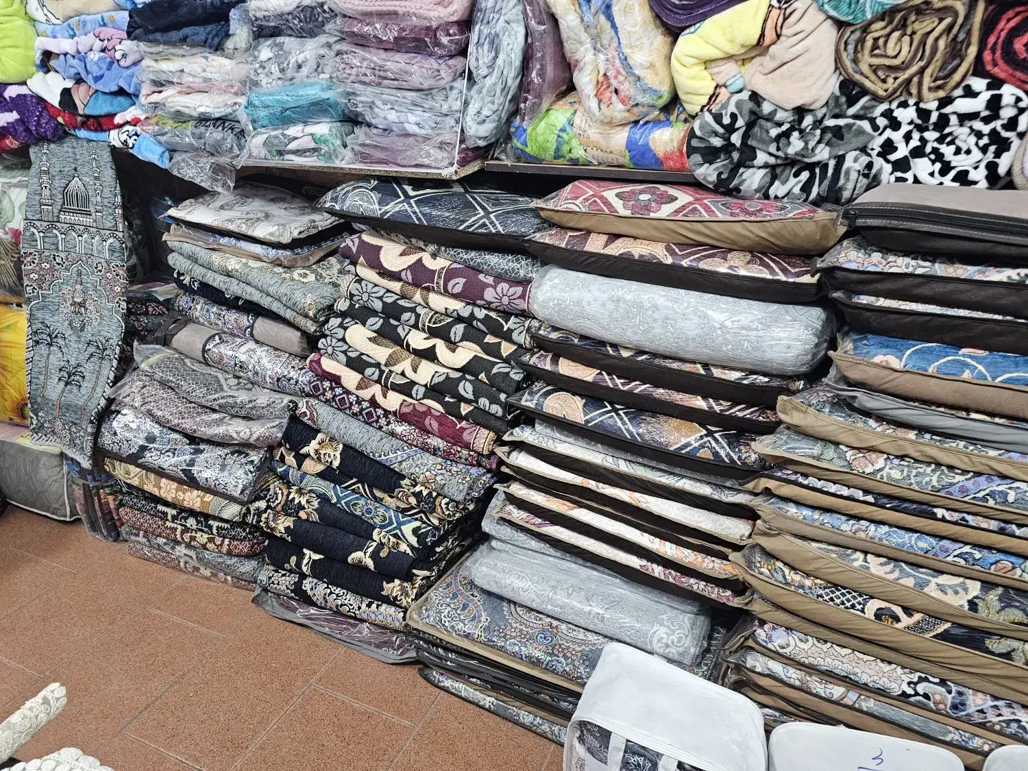 انواع پتو ، حوله و... تخفیف روز مادر|رختخواب، بالش، پتو|مشهد, گوهرشاد|دیوار