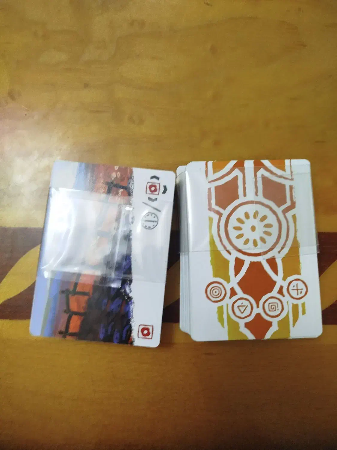 بازی فکری|اسباببازی|لاهیجان, انقلاب|دیوار