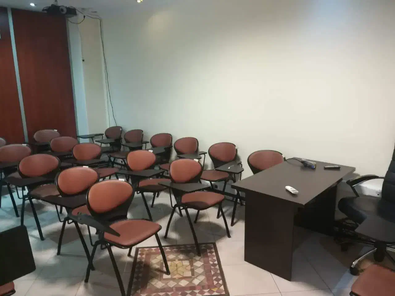 آموزگار پایه 1تا6 جهت غیردولتی|استخدام آموزشی|مشهد, ارشاد|دیوار