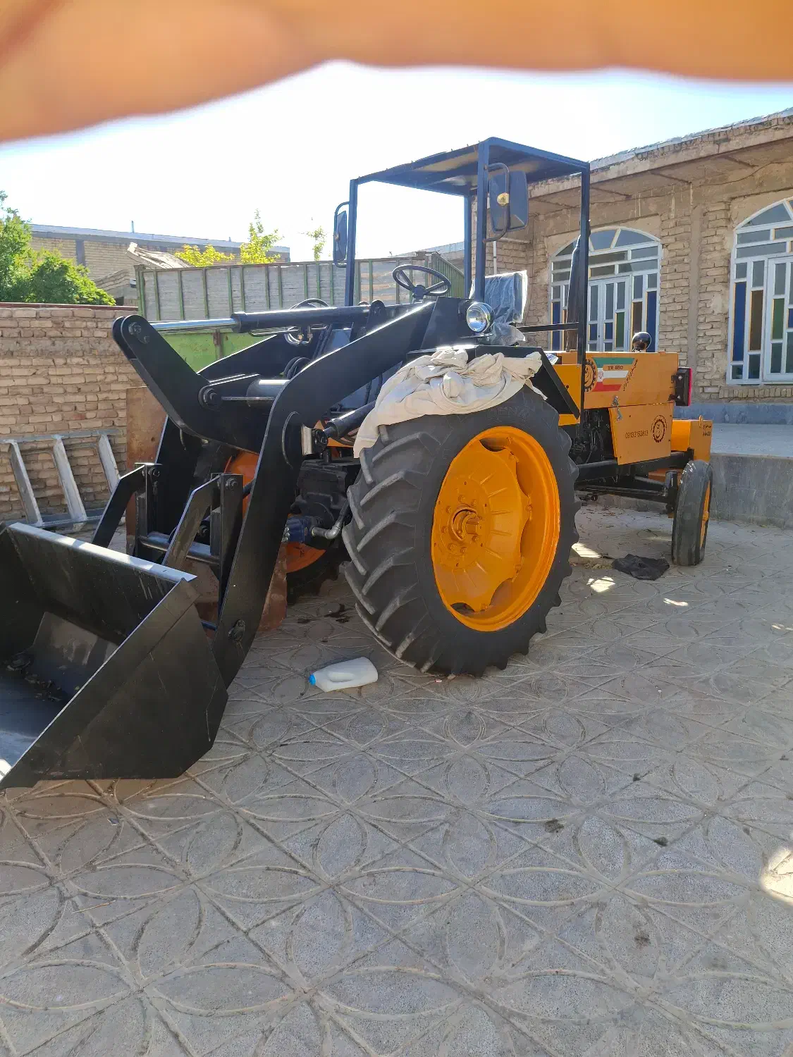 تراکتور بیل عقب|خودرو سنگین|مرودشت, بیست متری بیمارستان|دیوار