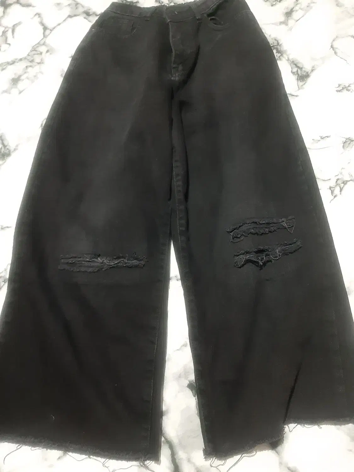 لباس|لباس|قدس, شهر‌قدس|دیوار