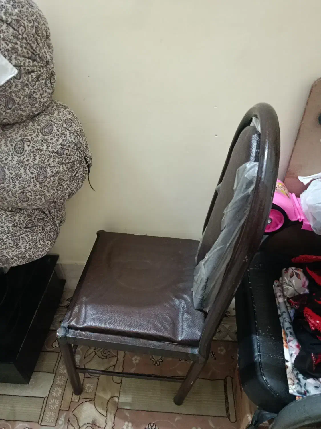 صندلی اداری|دفتر کار|زاهدان, |دیوار