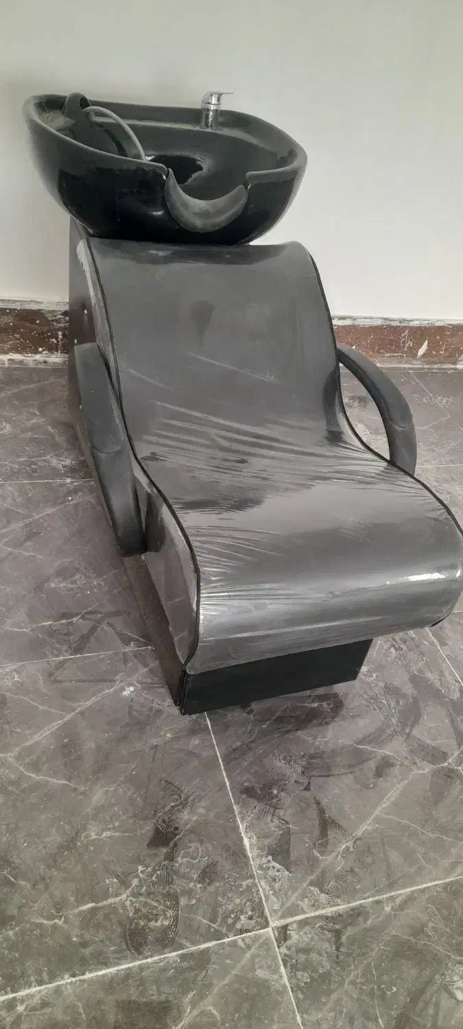 لوازم آرایشگاه|آرایشگاه و سالنهای زیبایی|باخزر, |دیوار