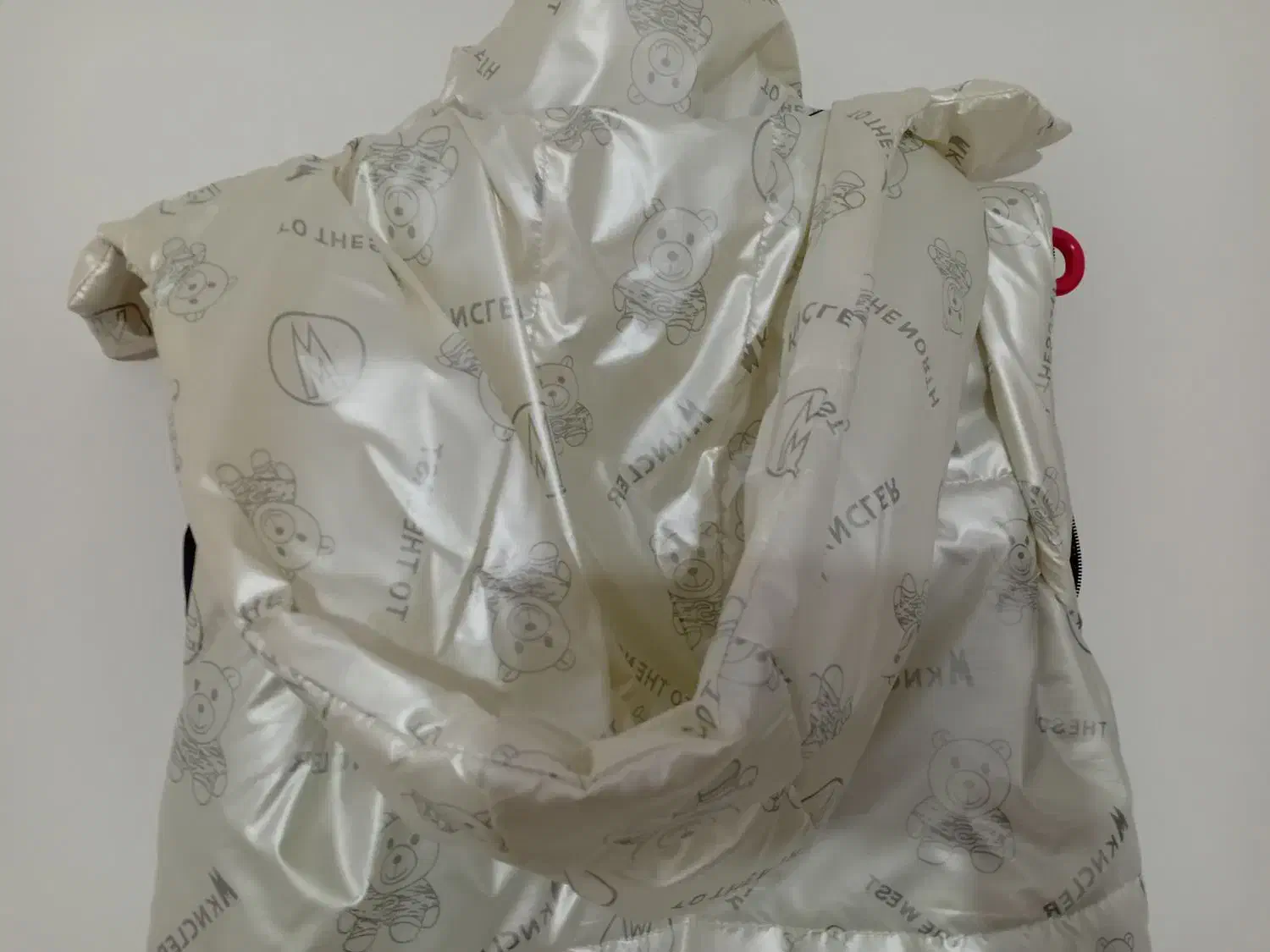 کاپشن پافر کراپ|لباس|صدرا-فارس, فاز ۱|دیوار