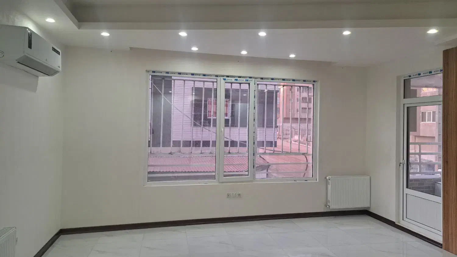 اجاره آپارتمان نوساز فاز ۸ شهرک انیشه|اجارهٔ آپارتمان|بروجرد, |دیوار