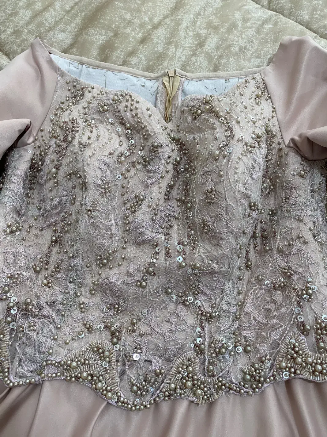 پیراهن مزونی|لباس|ماکو, |دیوار