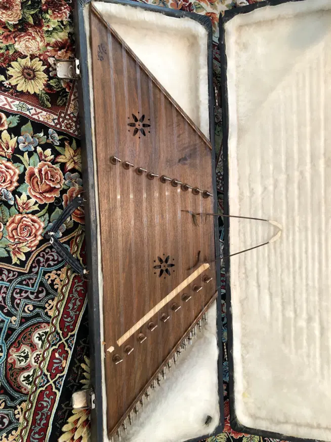 سنتور برند هزاردستان|سازهای سنتی|تهران, خواجه نظام الملک|دیوار
