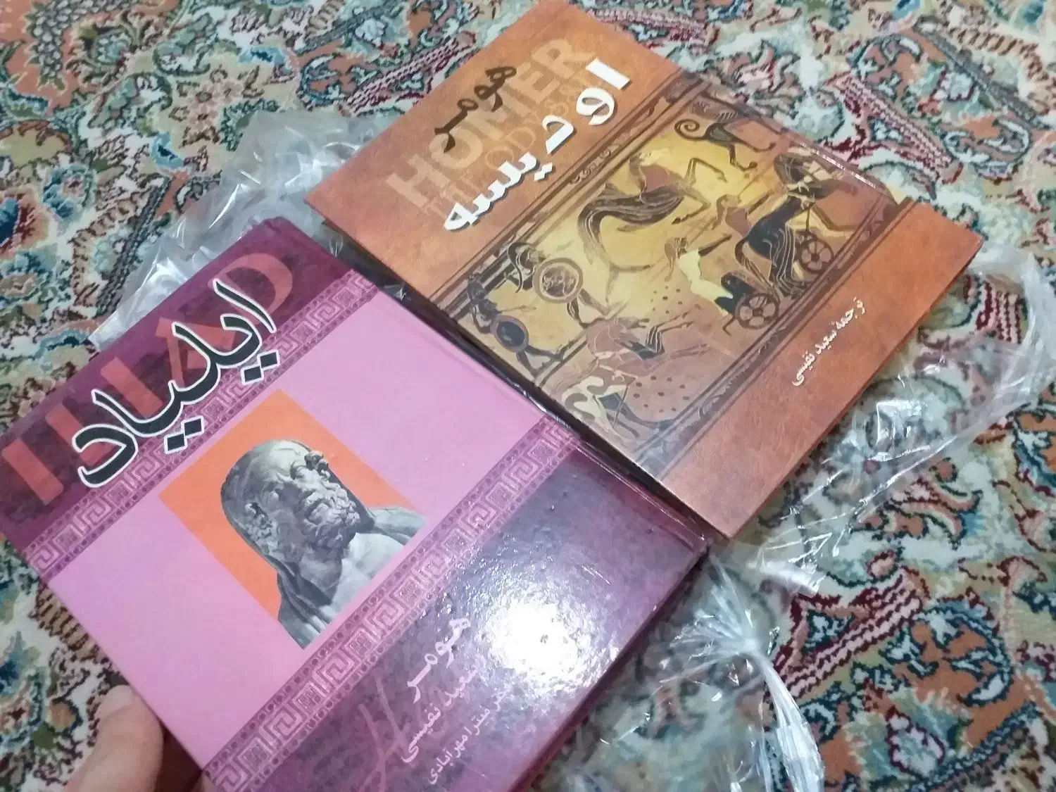 چند جلد کتاب ادبی|کتاب و مجله ادبی|کرج, شهرک بنفشه|دیوار