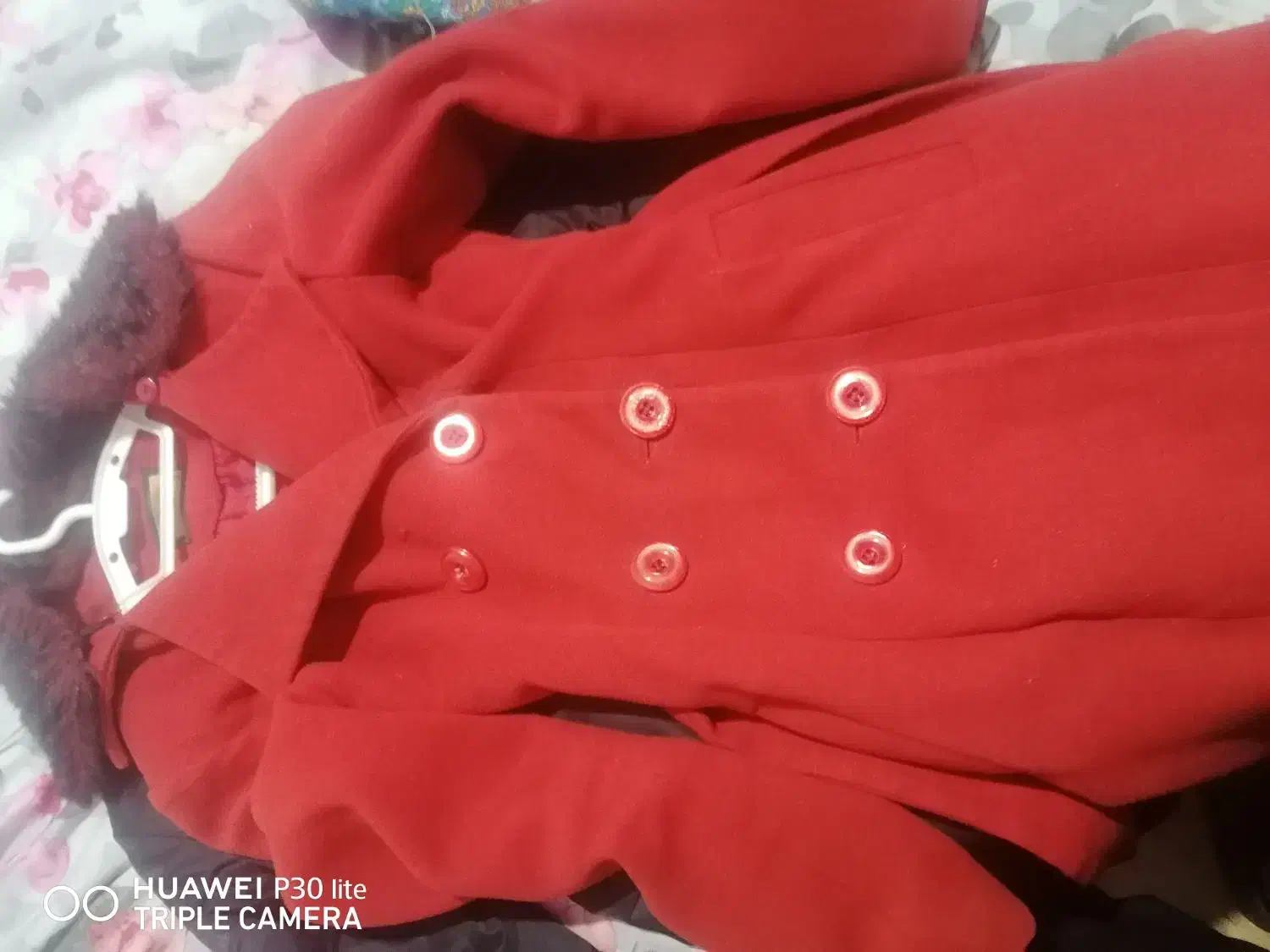 کاپشن دخترانه|لباس|نیشابور, تختی|دیوار