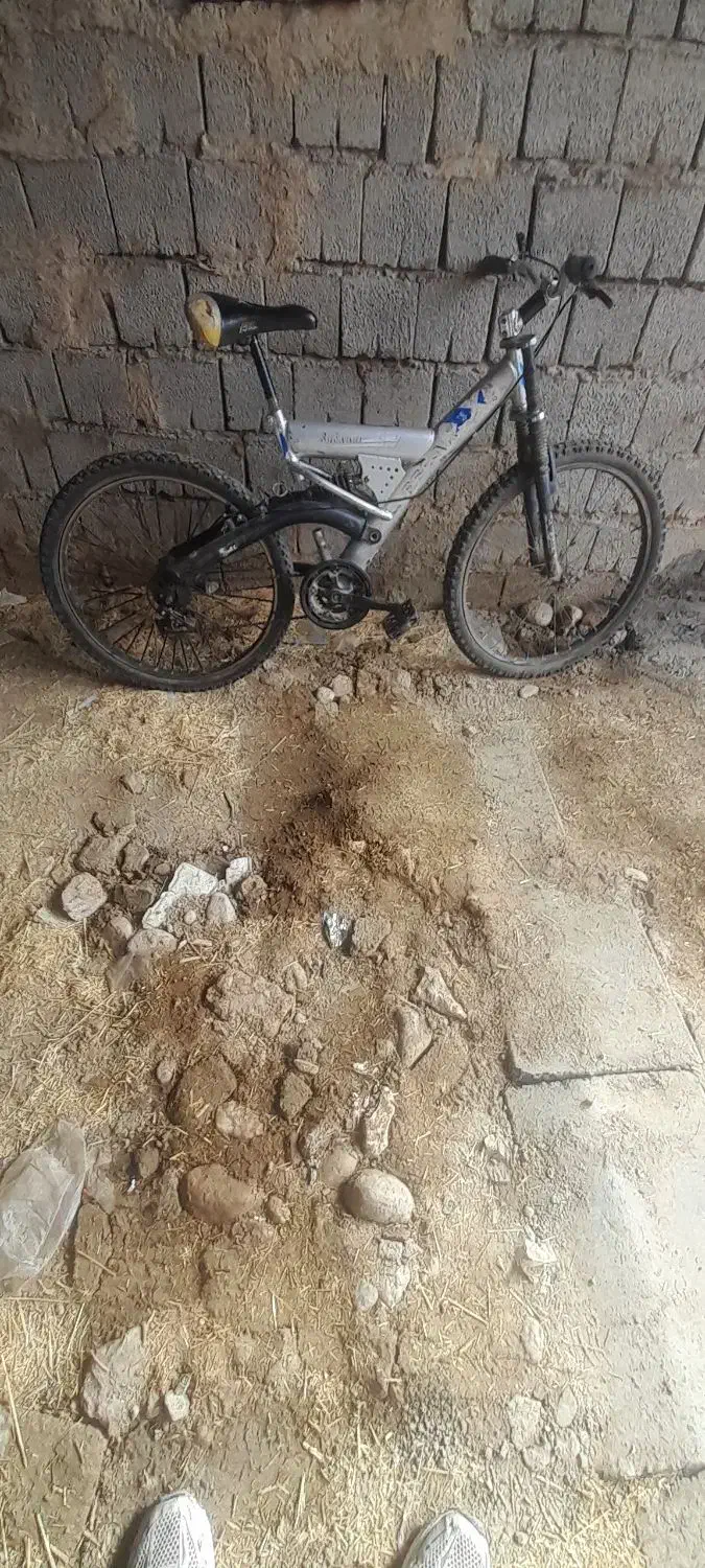 دوچرخه 26|دوچرخه، اسکیت، اسکوتر|دیواندره, |دیوار