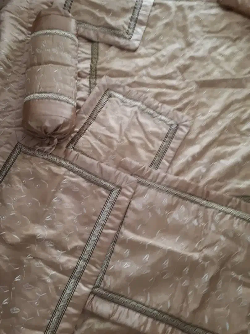 فروش روتختی ساتن مناسب عروس|سرویس روتختی|بروجرد, |دیوار