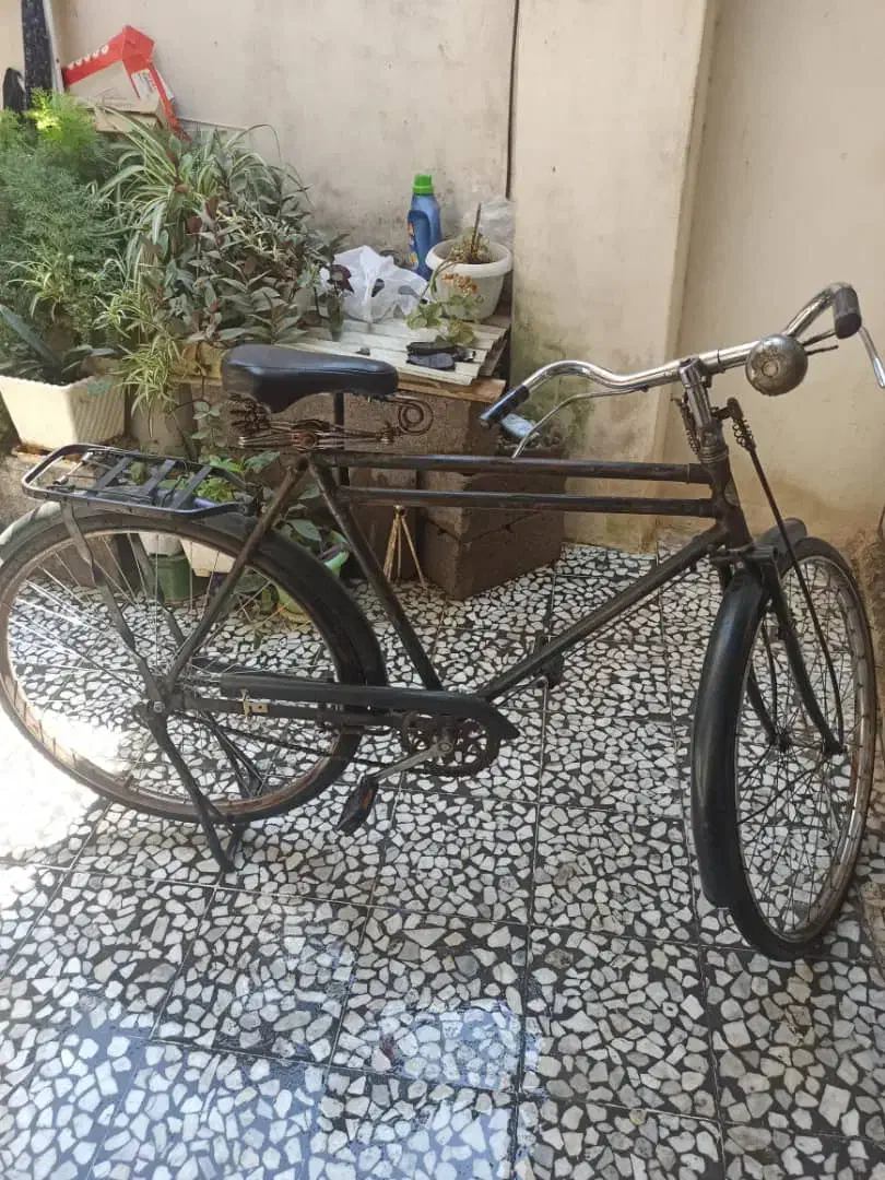 دوچرخه قدیمی سالم|دوچرخه، اسکیت، اسکوتر|رشت, سعدی (تختی)|دیوار