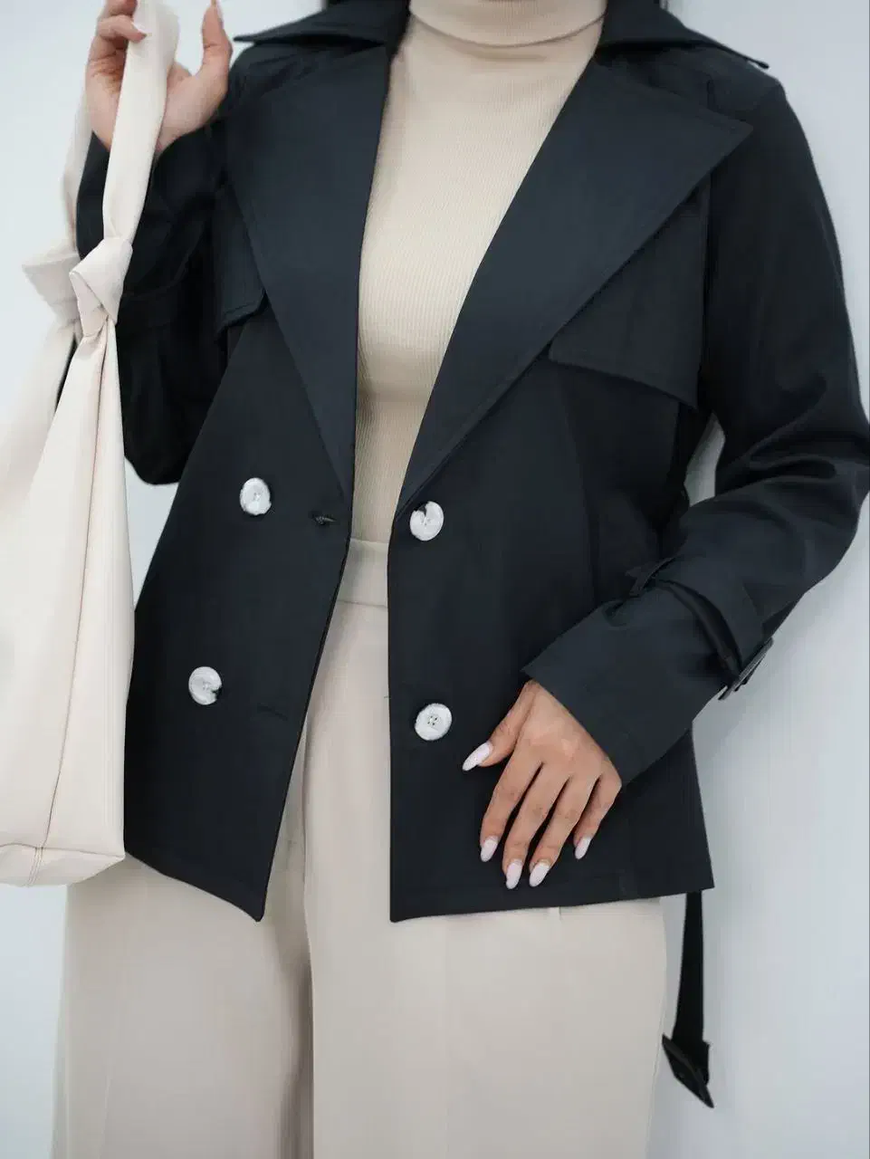 پالتو|لباس|کنگاور, |دیوار