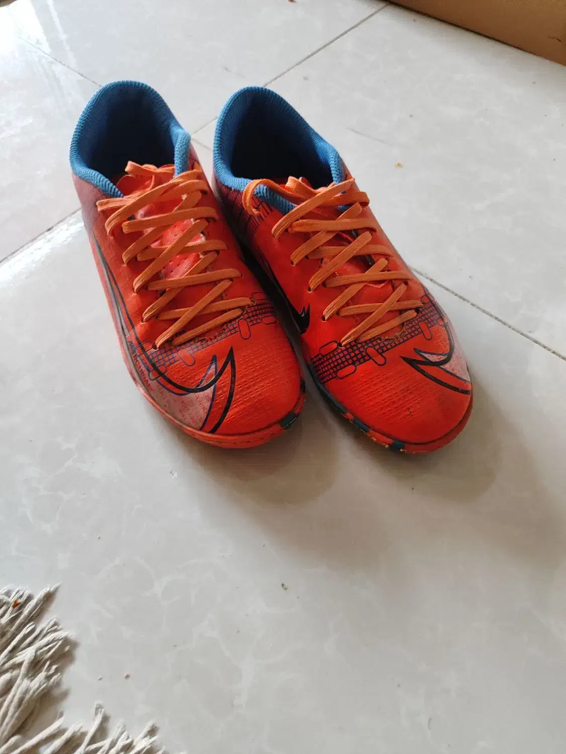 کفش فوتبالی|کیف، کفش، کمربند|رامهرمز, |دیوار