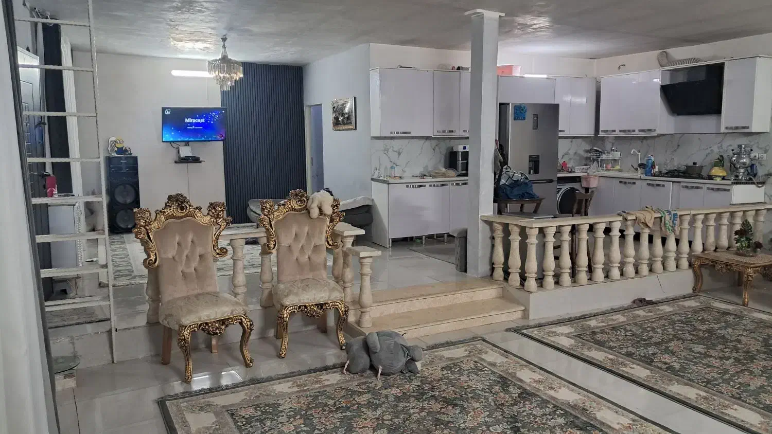 مبل سلطنتی ۹نفره|مبلمان خانگی و میز عسلی|رباط‌کریم, حصار مهتر|دیوار