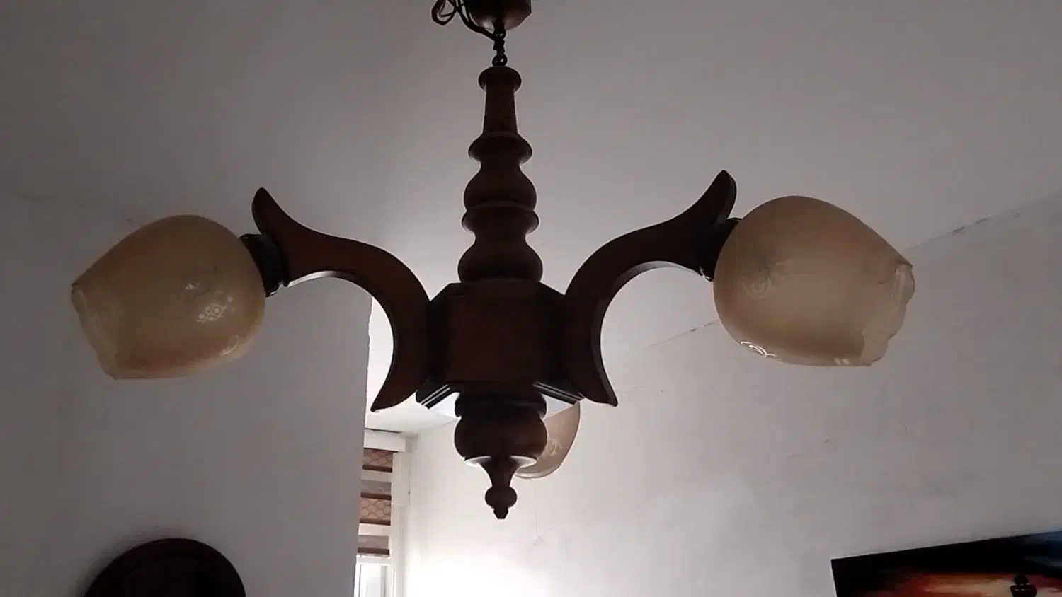 لوستر چوبی کلاسیک|لوستر و چراغ آویز|رشت, دیانتی|دیوار