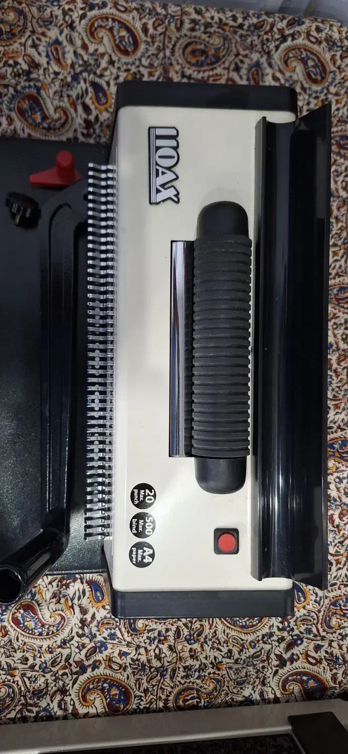 دستگاه پانچ و فنرزن|لوازم التحریر|جهرم, |دیوار