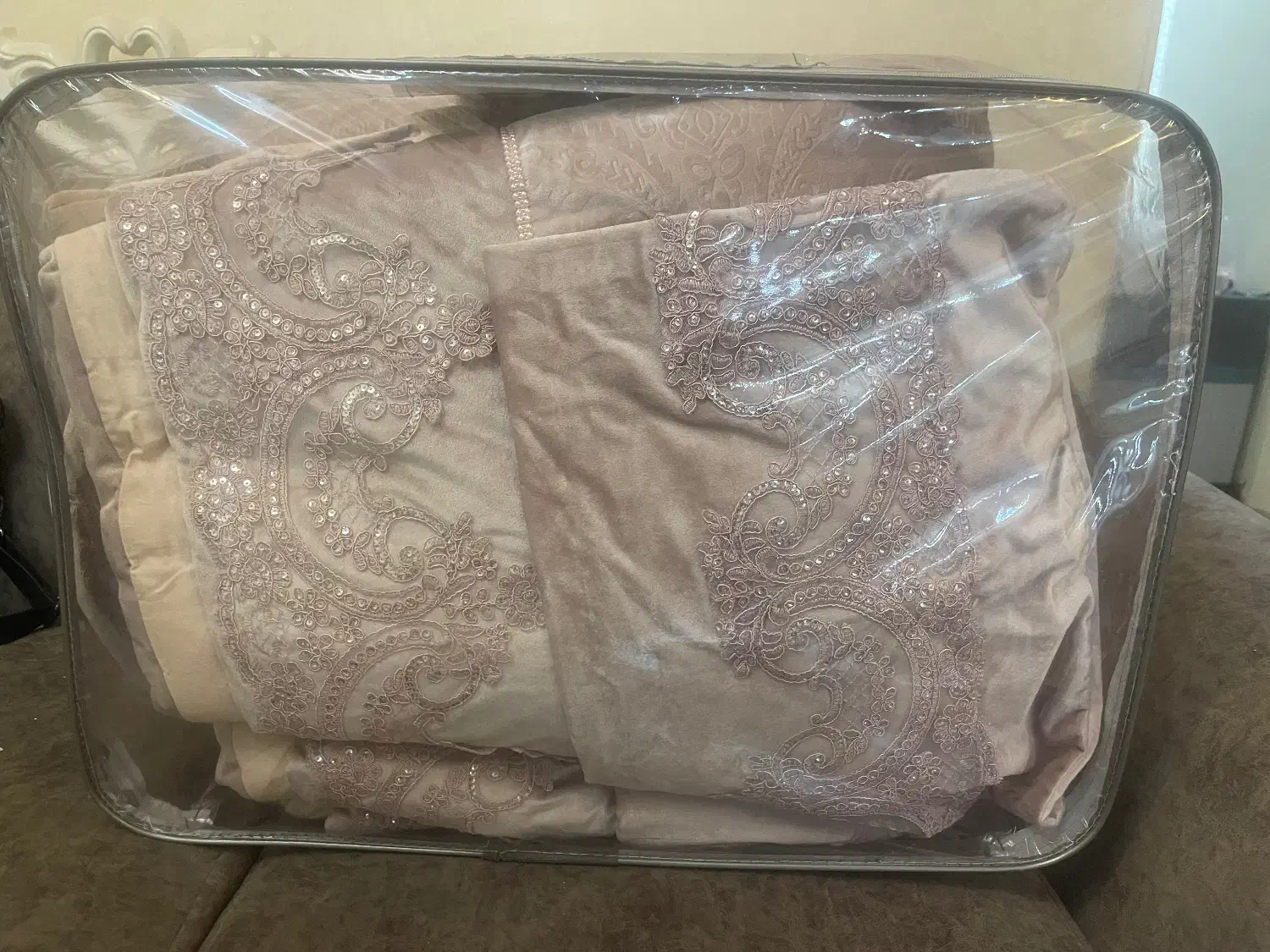 روتختی ۲ نفره مخمل ترک نو نو حتی برای جهیزیه|سرویس روتختی|تهران, پردیسان|دیوار