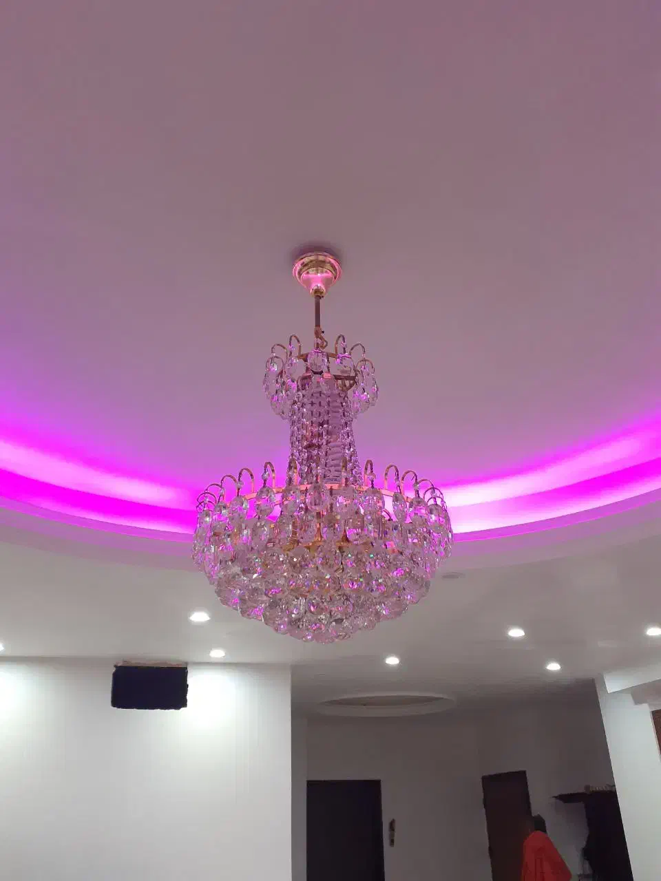 لوستر|لوستر و چراغ آویز|وحیدیه, |دیوار