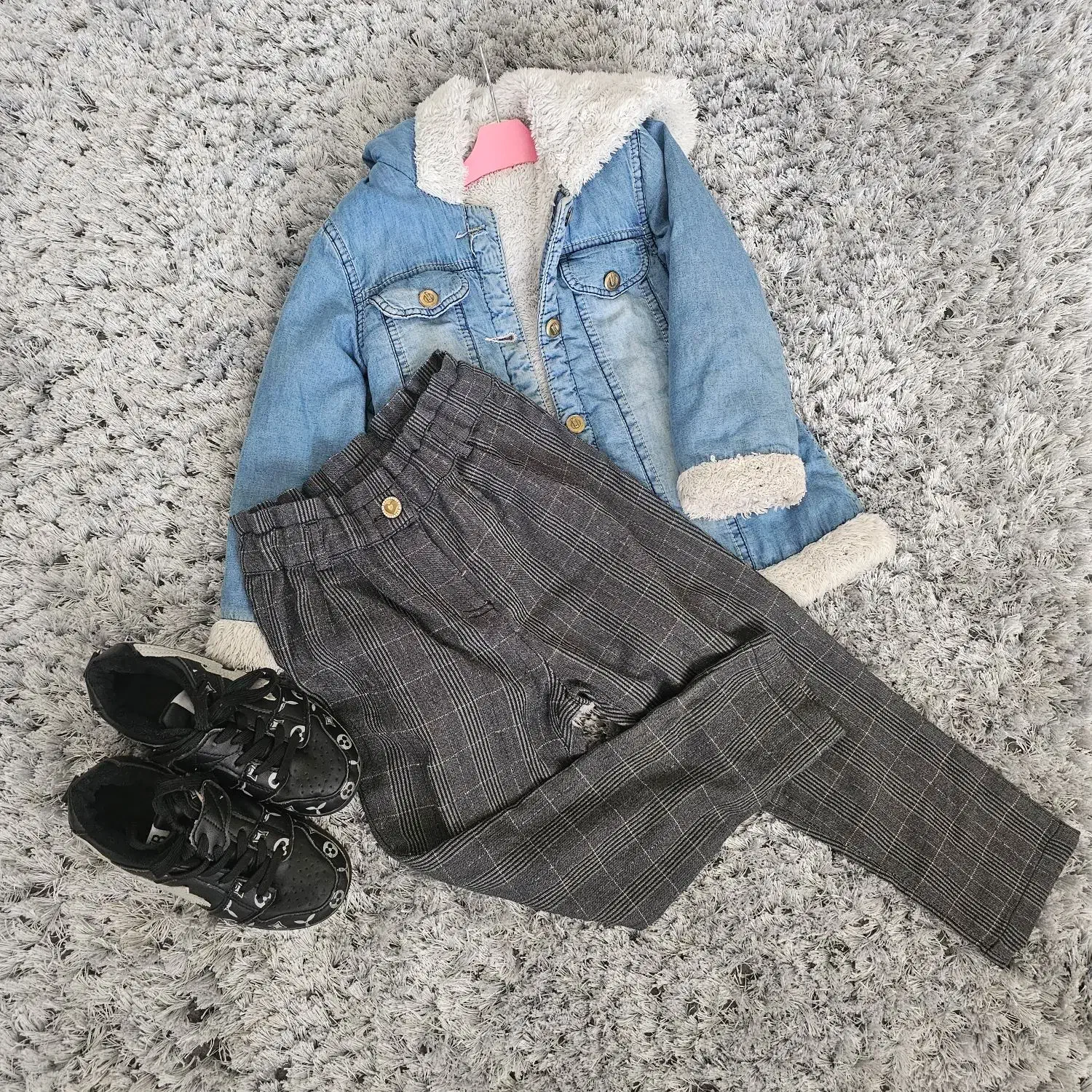 لباس زمستانی کاپشن و بافت دخترانه|کفش و لباس بچه|کرج, فاز ۴ مهرشهر|دیوار