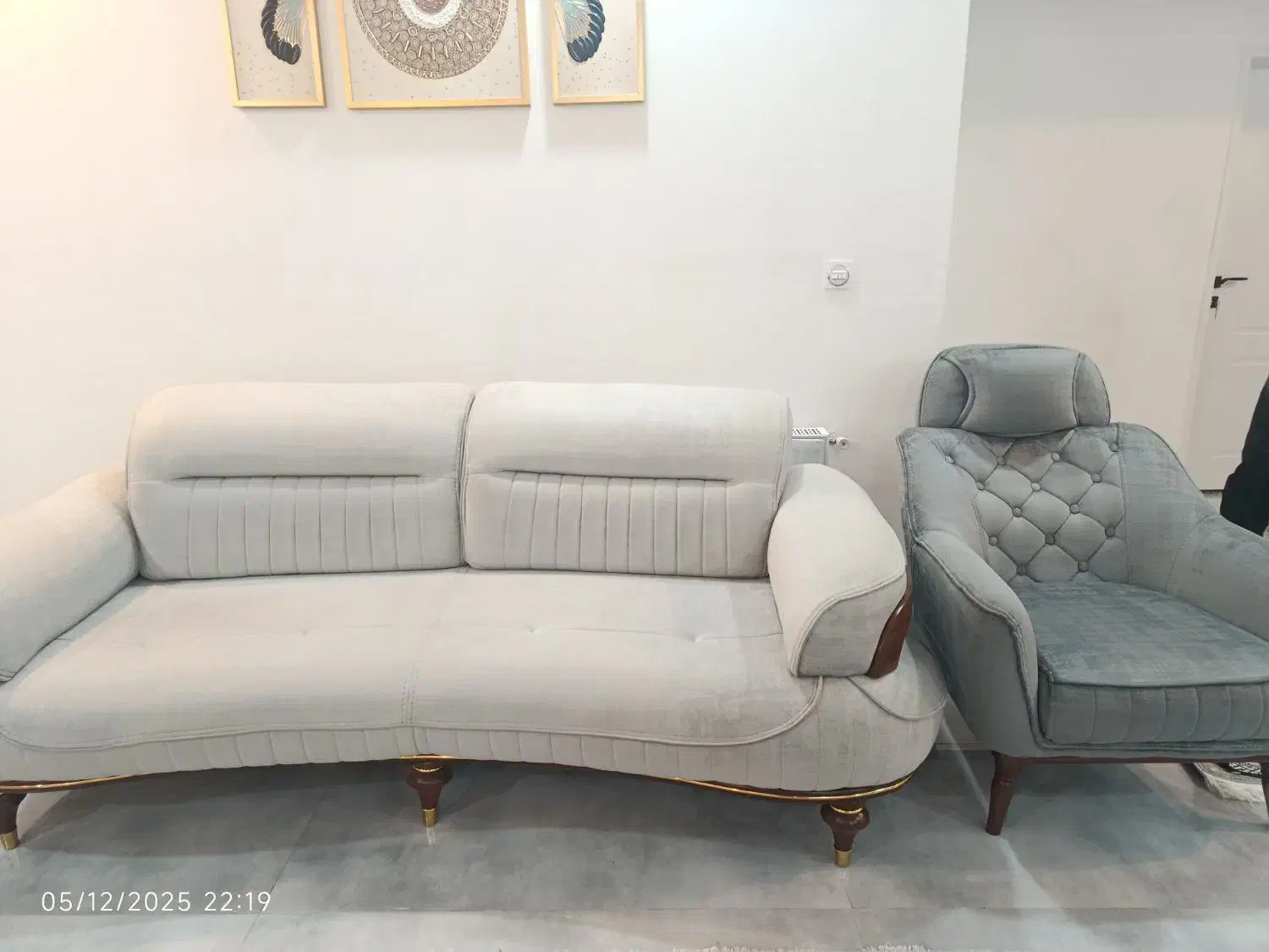 مبل بسیار تمیز|مبلمان خانگی و میز عسلی|سیرجان, |دیوار