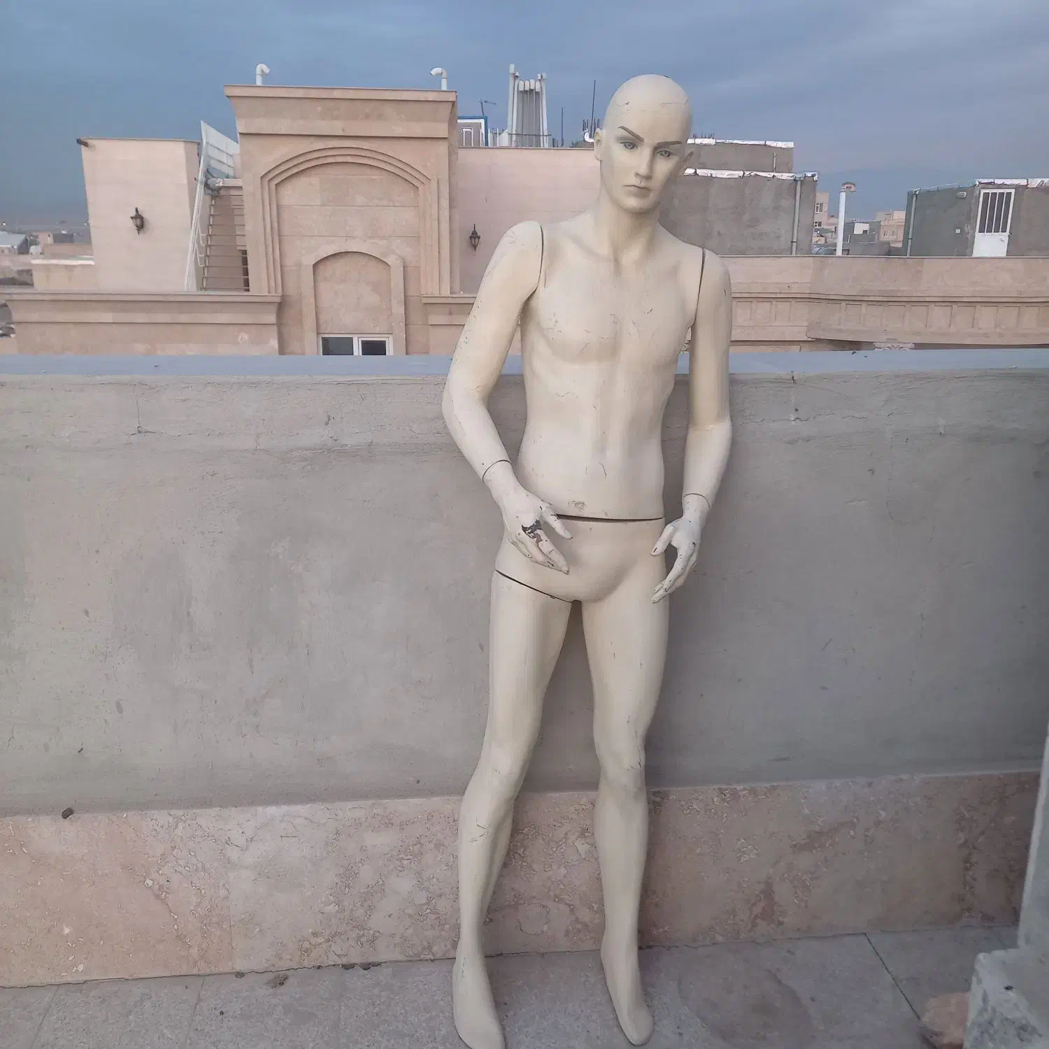 مانکن دوعدد|مجسمه، تندیس، ماکت|پاکدشت, پاکدشت (مامازند)|دیوار