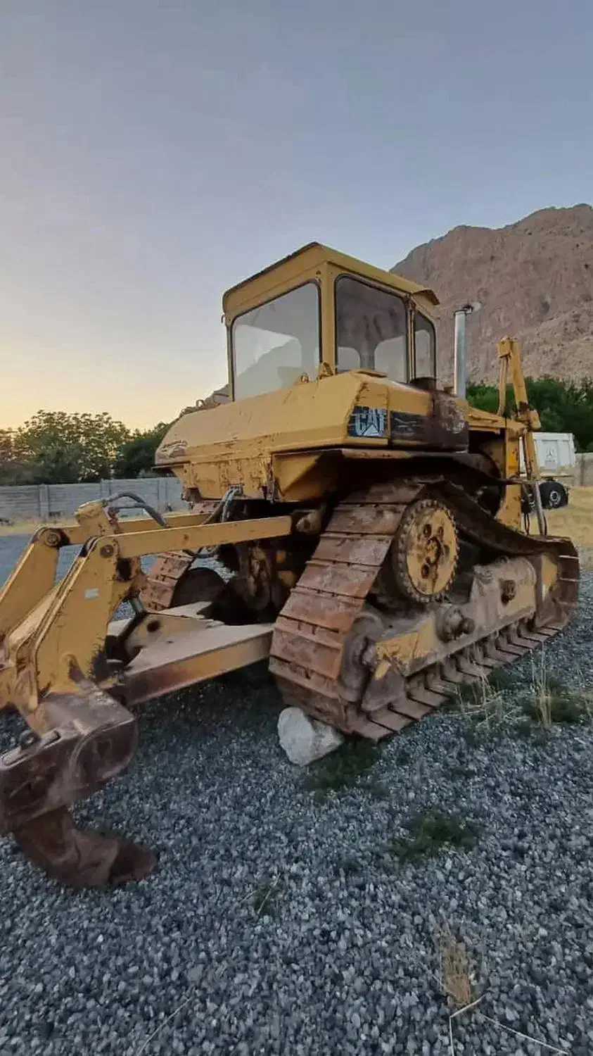 بلدوزر d6hمثلثی|خودرو سنگین|کامیاران, |دیوار