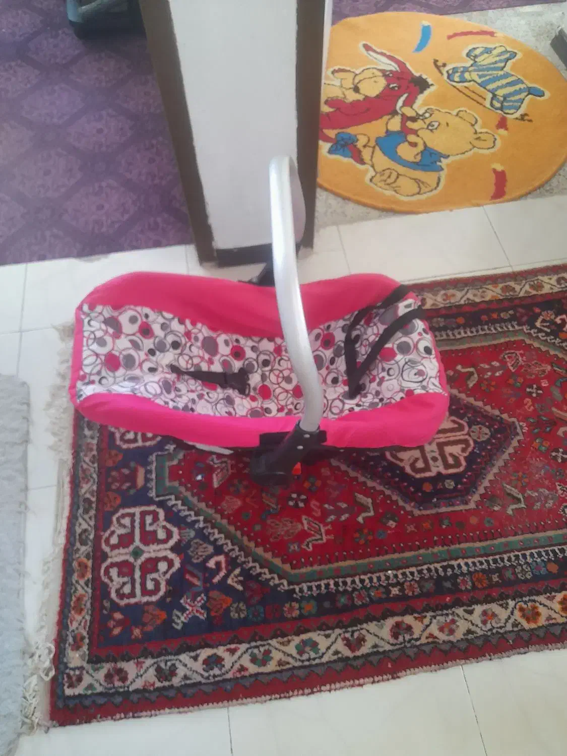 گهواره .کریرواسکوتر وسه چرخه|کالسکه و لوازم جانبی|صدرا-فارس, فاز ۱|دیوار